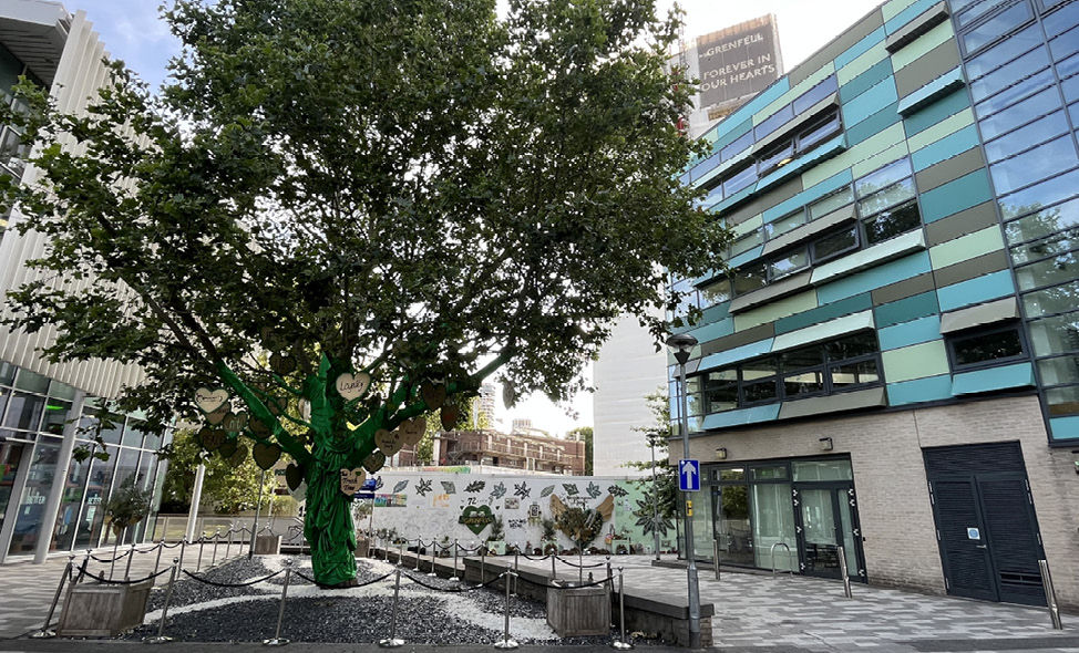 Pedestrian access between Kensington Leisure Centre and the Academy